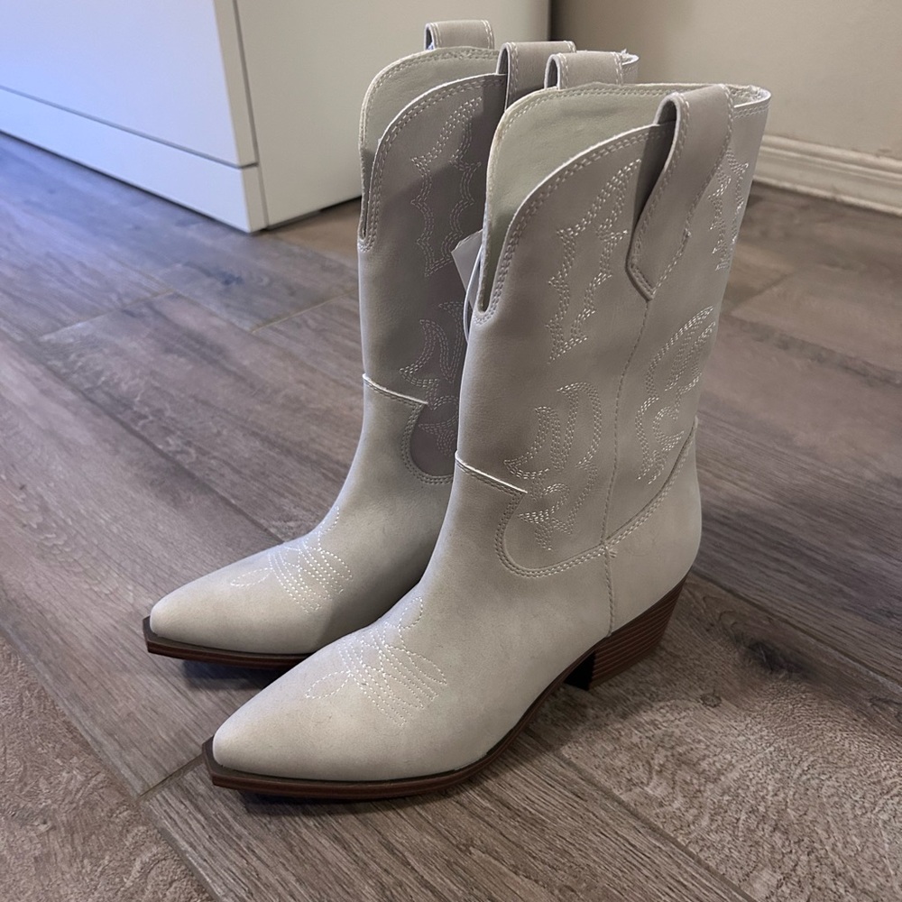 Indigo Cream Western Heeled Boots